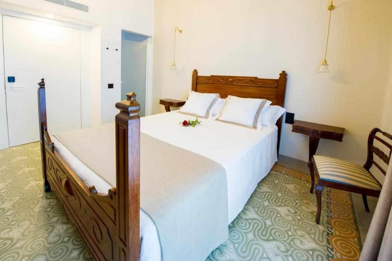 Bolet Casa Modernista Bed & Breakfast Castellvi de la Marca Exterior foto