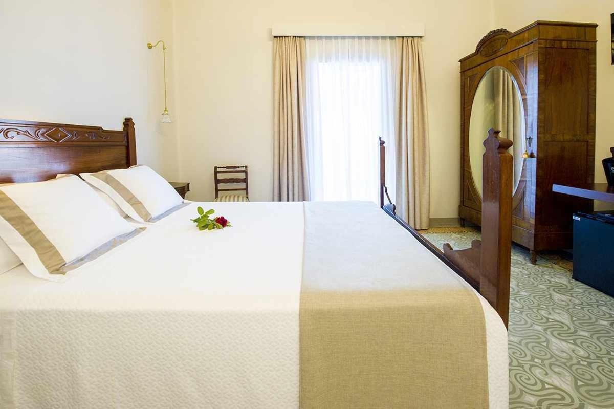 Bolet Casa Modernista Bed & Breakfast Castellvi de la Marca Exterior foto