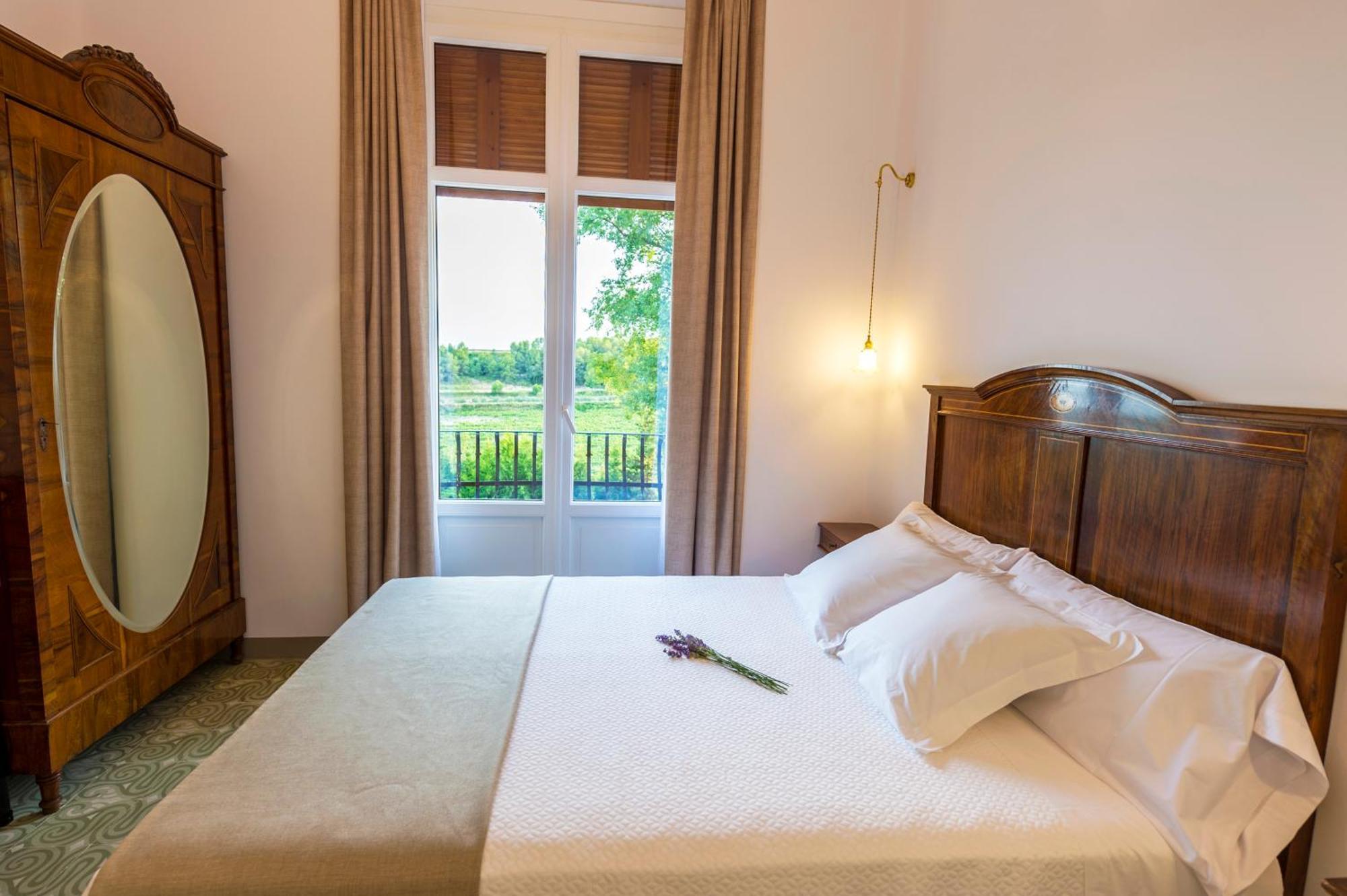 Bolet Casa Modernista Bed & Breakfast Castellvi de la Marca Exterior foto